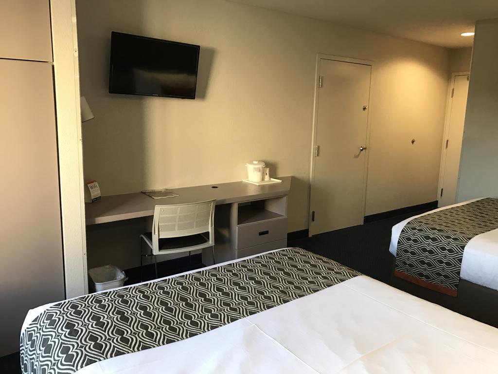Microtel Inn By Wyndham Louisville East Kültér fotó