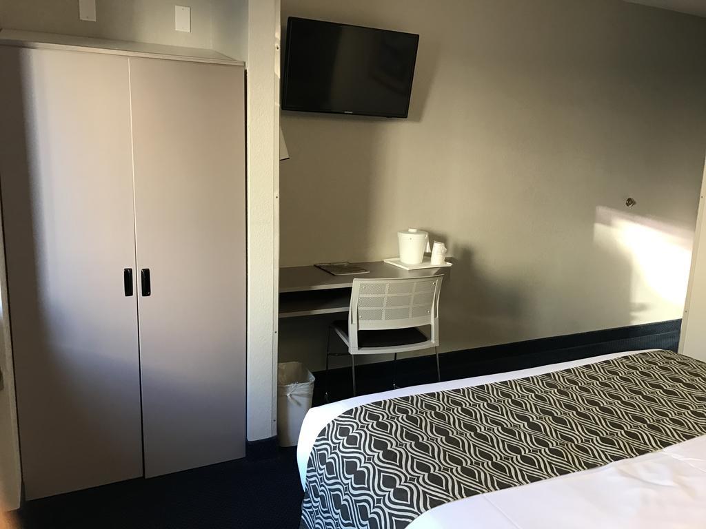 Microtel Inn By Wyndham Louisville East Kültér fotó